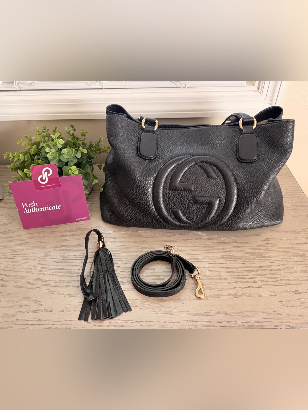 Black Gucci Soho shoulder / crossbody